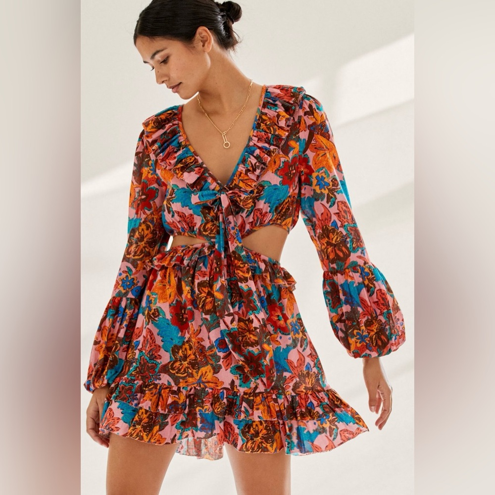 Love The Label Cut Out Mini Dress- L